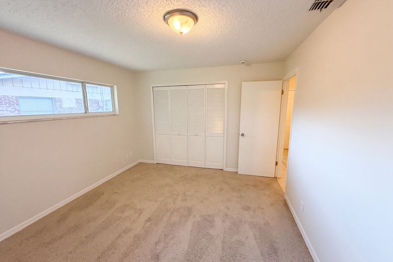 Photo 16 of 31 of 208 Robin Rd, Altamonte Springs, FL