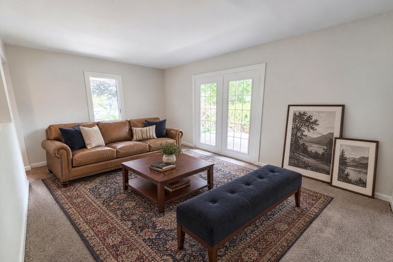 Photo 9 of 27 of 2591 Aldine St, Roseville, MN