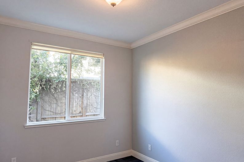 Photo 23 of 51 of 1401 Grey Owl Cir, Roseville, CA