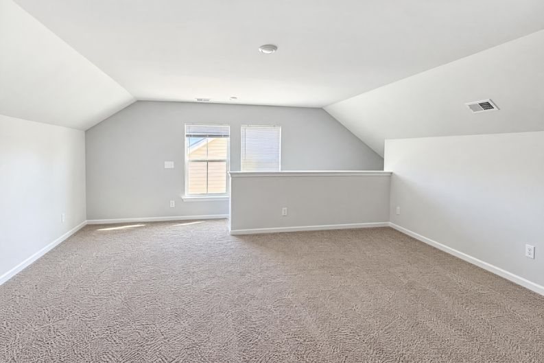 Photo 11 of 29 of 216 Red Bluff St, Summerville, SC