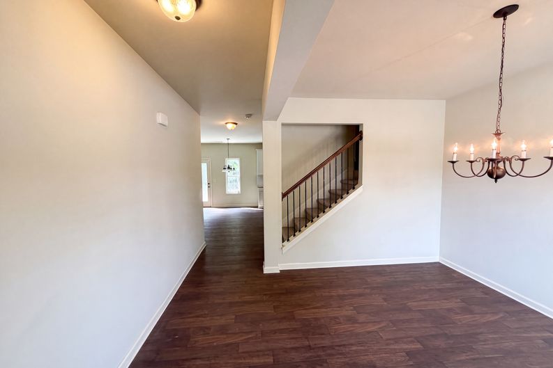Photo 9 of 45 of 1036 Glenwyck Dr, Braselton, GA