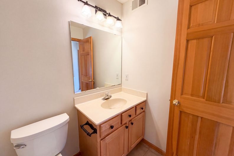 Photo 17 of 36 of 1012 Delano Ct, Stillwater, MN