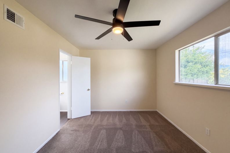 Photo 4 of 20 of 12903 Wingo St, Pacoima, CA