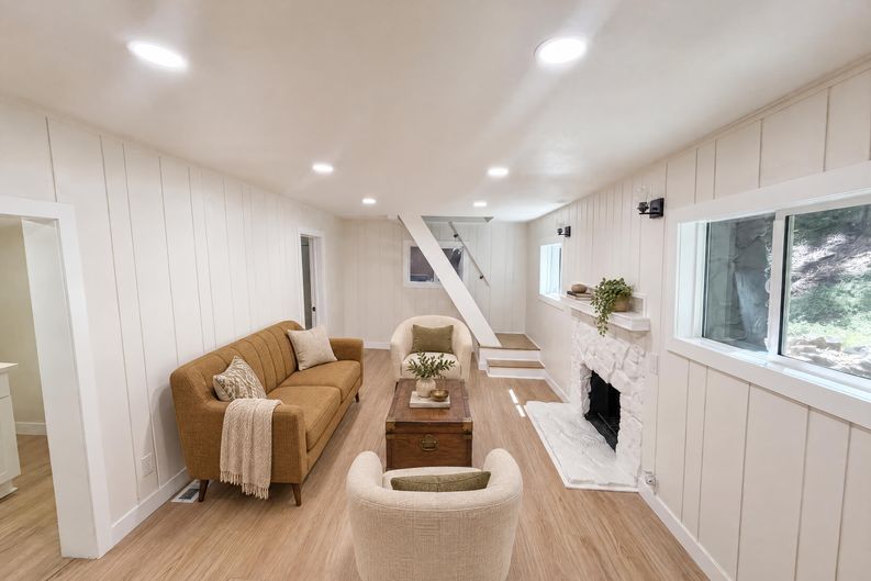 Photo 3 of 24 of 982 Oak Dr, Crestline, CA