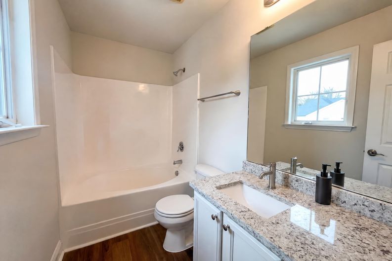 Photo 9 of 17 of 604 Eastway Ave, Durham, NC