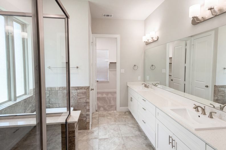 Photo 13 of 20 of 17628 Bottlebrush Dr, Dallas, TX