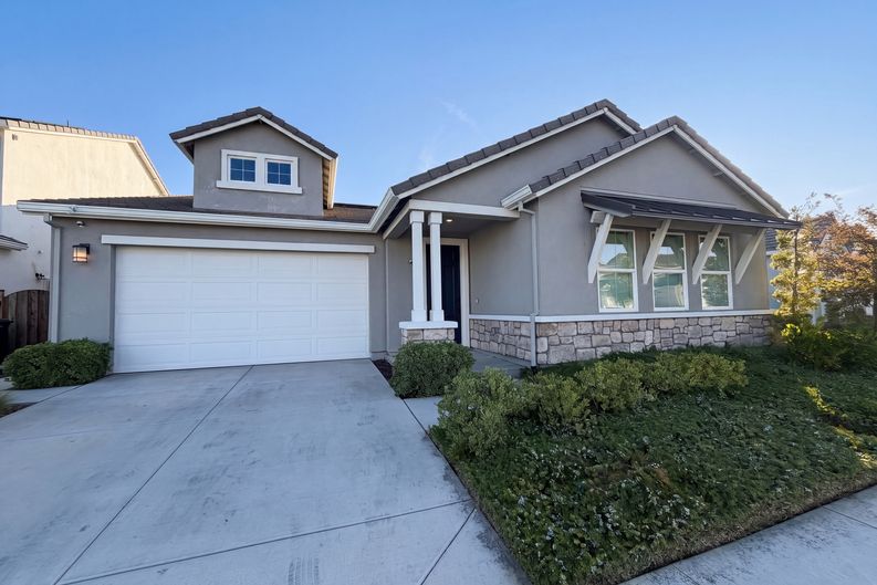 Photo 38 of 50 of 2743 Irish Meadow Way, Lathrop, CA