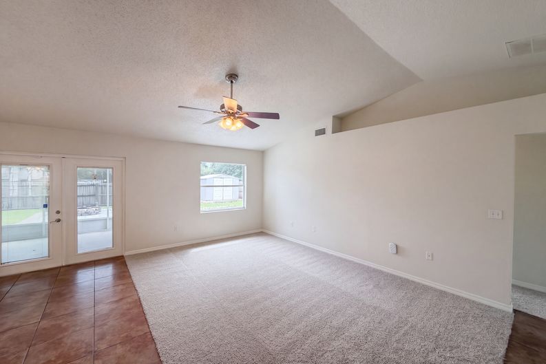 Photo 6 of 21 of 6536 Horizon Point Dr, Lakeland, FL