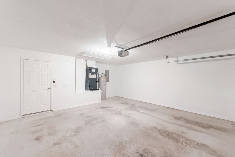 Photo 23 of 25 of 2062 Dalton Ave, Deltona, FL