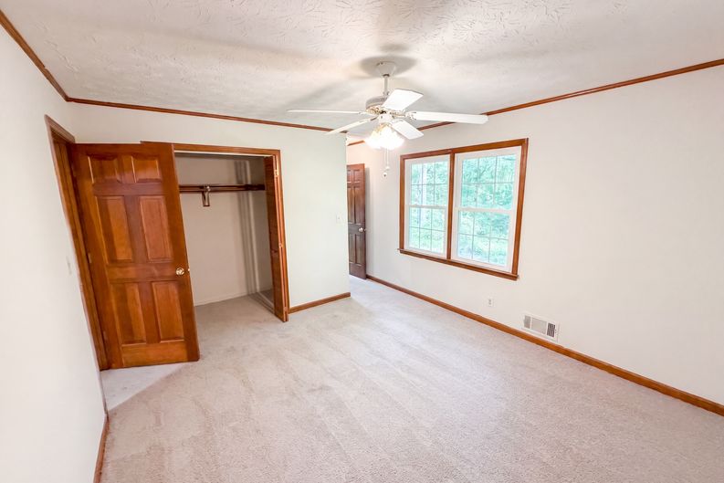 Photo 11 of 22 of 339 Newton Rd, Newnan, GA