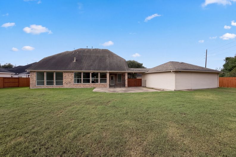 Photo 5 of 45 of 1702 Corona Del Mar Dr, Missouri City, TX