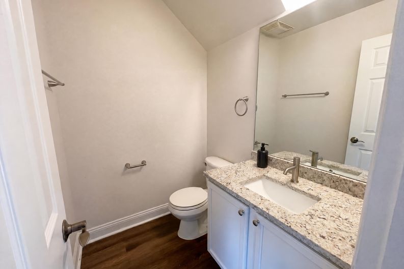 Photo 8 of 17 of 604 Eastway Ave, Durham, NC