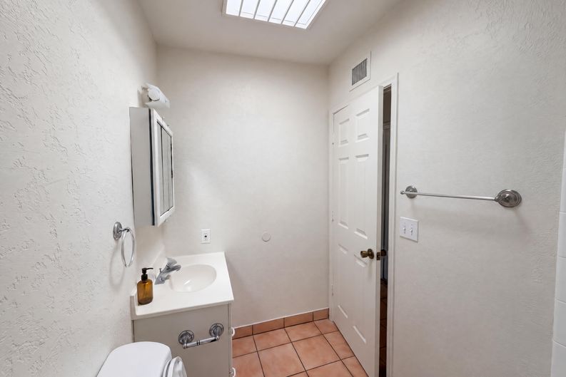 Photo 19 of 26 of 5349 S Greenway Dr, Tucson, AZ