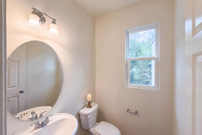 Photo 15 of 35 of 4732 Lonnie Dr, Rolesville, NC