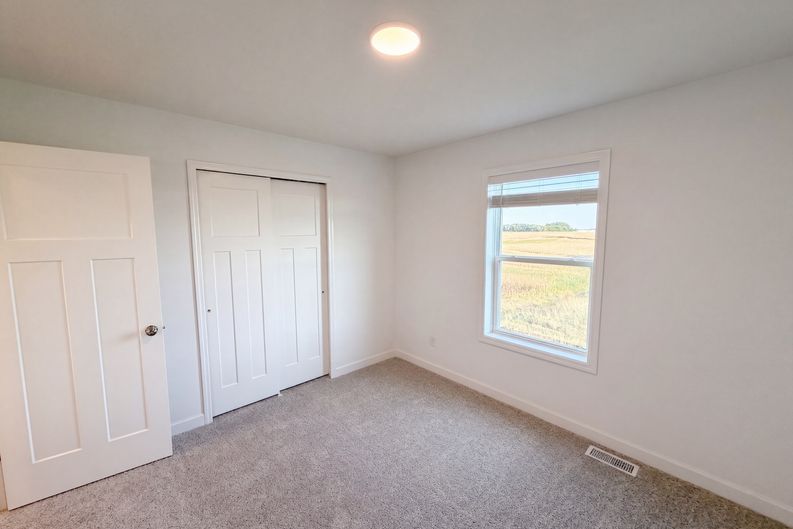 Photo 17 of 42 of 1750 Upper 141st St E, Rosemount, MN