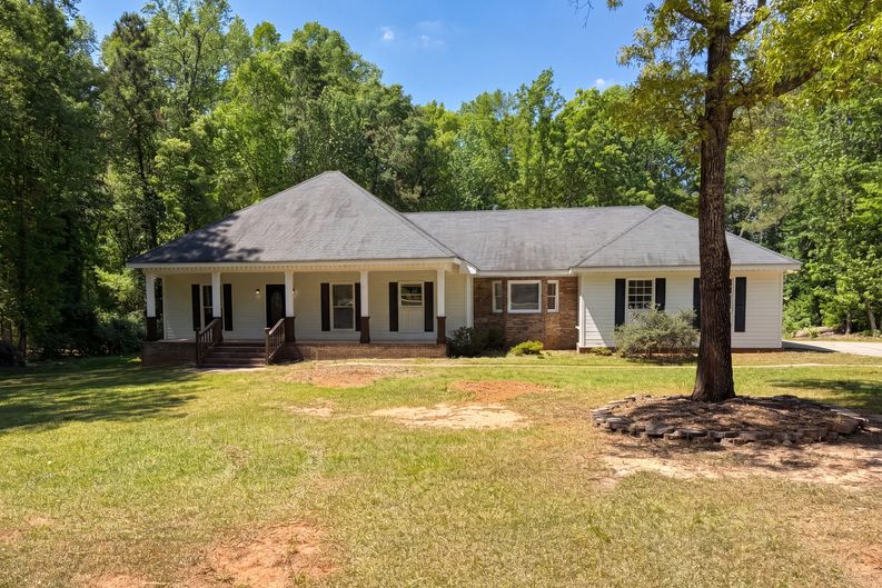 Photo 20 of 22 of 213 Carl Parker Rd, Hampton, GA