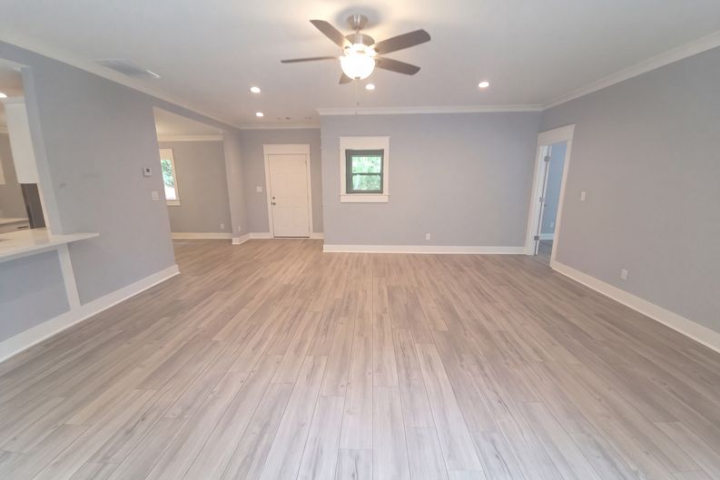 Photo 3 of 32 of 170 Early Sundown Rd, Clarkesville, GA