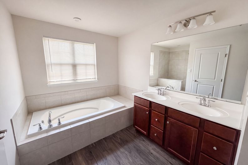 Photo 14 of 18 of 7307 Veyan Way, North Chesterfield, VA