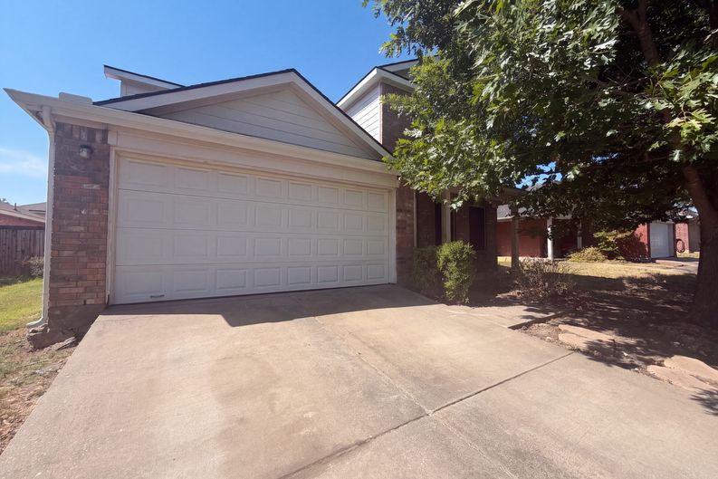 Photo 33 of 35 of 1207 Toledo Bend Dr, Princeton, TX