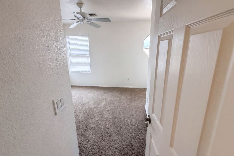 Photo 18 of 33 of 11517 W Larkspur Rd, El Mirage, AZ