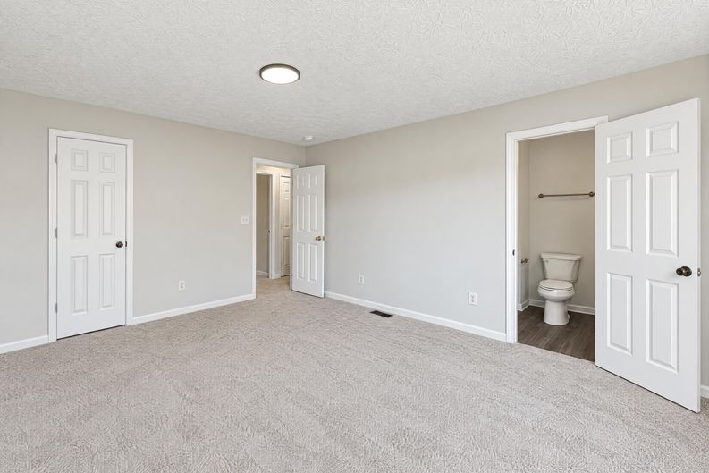 Photo 12 of 30 of 3308 Kady Ln, Columbus, OH