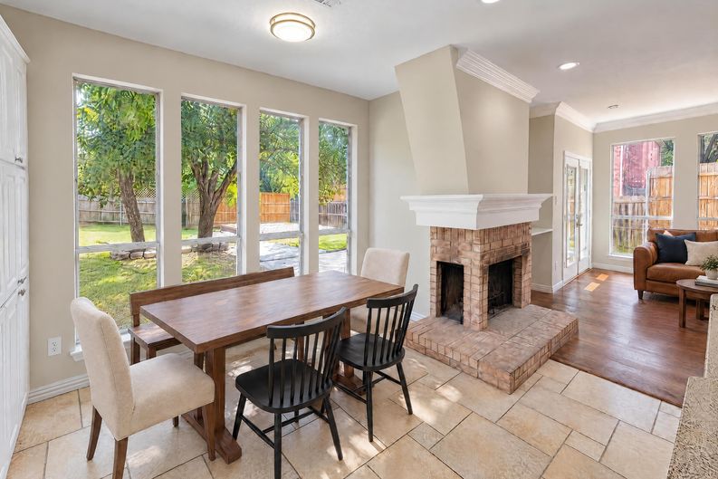 Photo 7 of 29 of 1017 Laurel Oak Dr, Flower Mound, TX