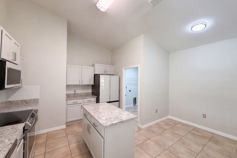 Photo 14 of 40 of 3508 Yacht Club Ct, Kissimmee, FL