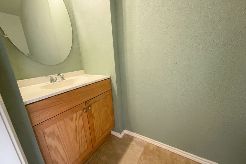 Photo 11 of 17 of 5215 Kenton Stone, San Antonio, TX
