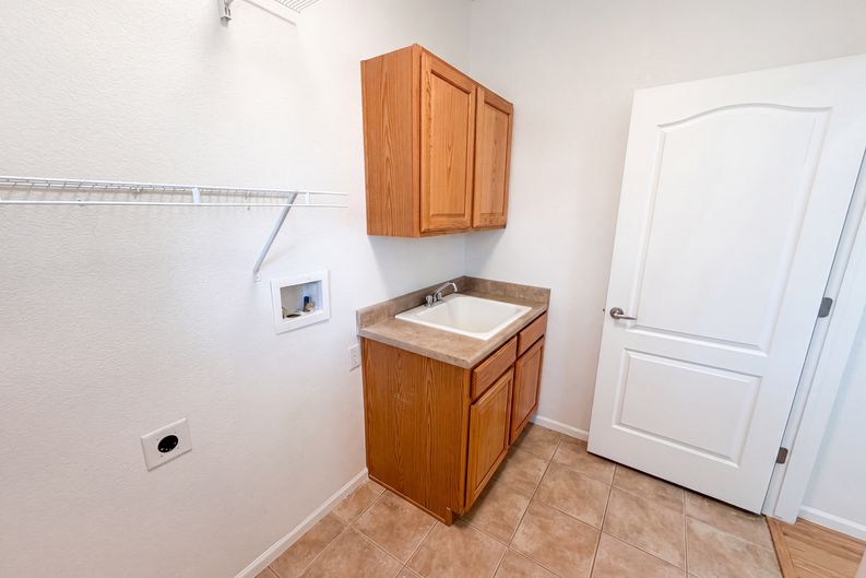 Photo 28 of 31 of 10253 Uravan St, Commerce City, CO