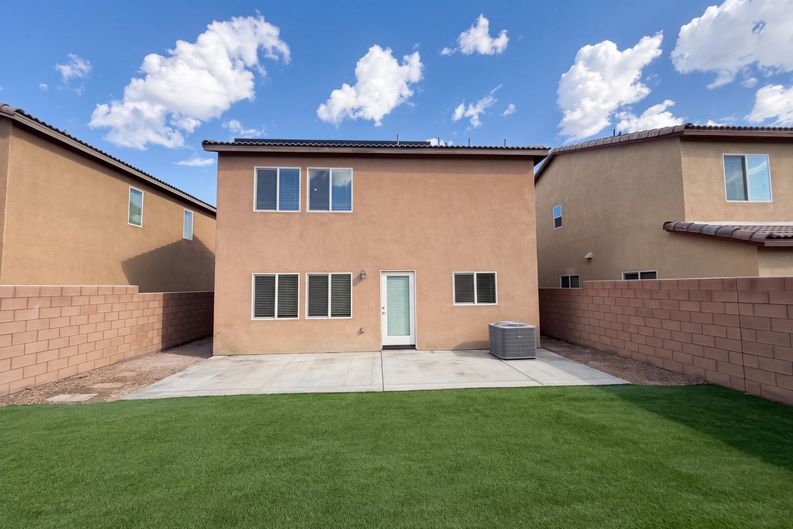 Photo 5 of 23 of 85173 Avenida Del Prado, Coachella, CA