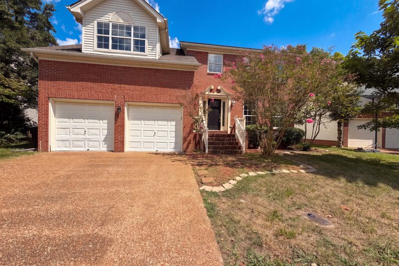 Photo 20 of 25 of 2036 Glastonbury Dr, Franklin, TN