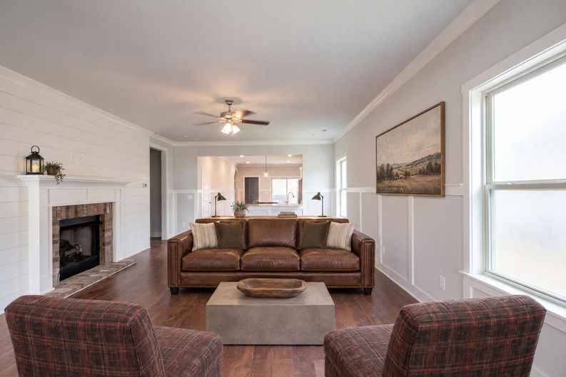 Photo 3 of 25 of 24 Silky Oak Cir SW, Huntsville, AL