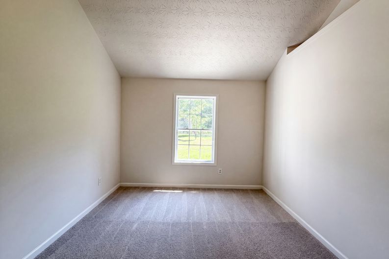 Photo 14 of 25 of 6774 Fairfax Ct, Lithonia, GA
