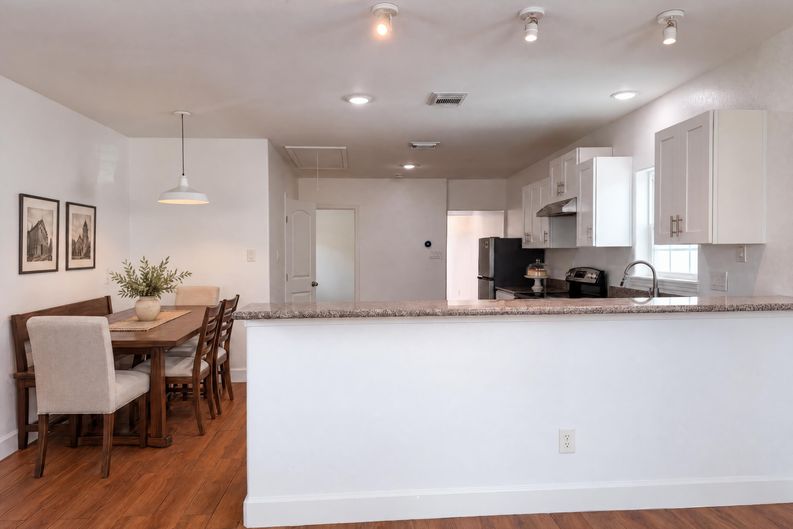 Photo 6 of 14 of 2819 Avenue K, Galveston, TX