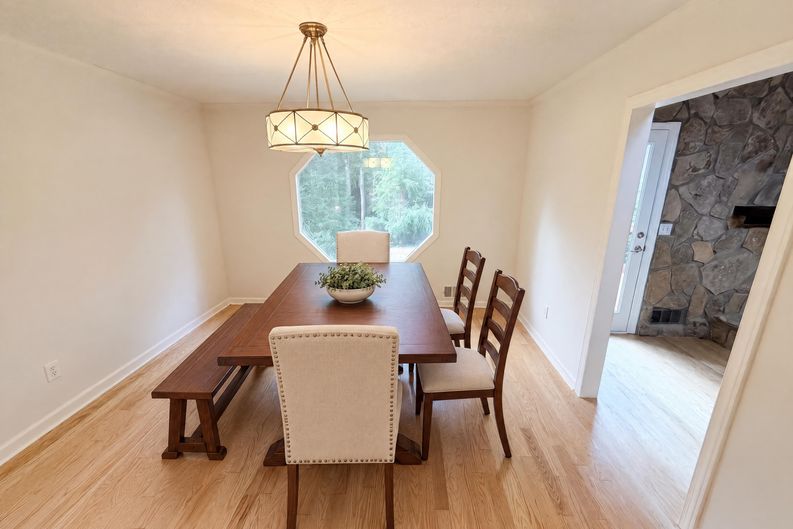 Photo 6 of 40 of 3962 Spalding Holw, Peachtree Corners, GA