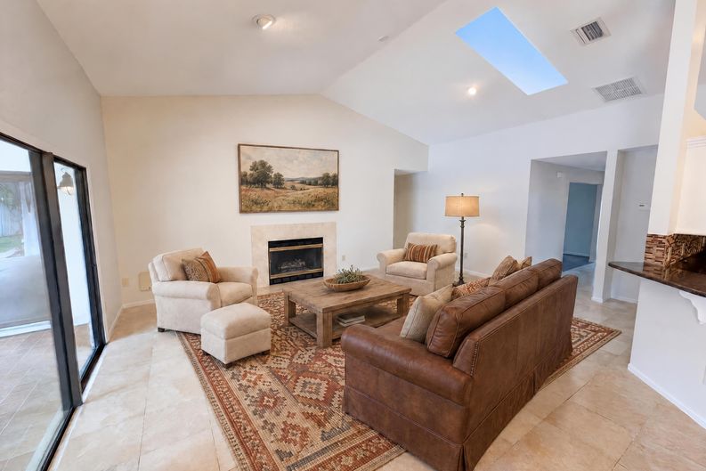 Photo 3 of 20 of 3339 Paisley Cir, Orlando, FL