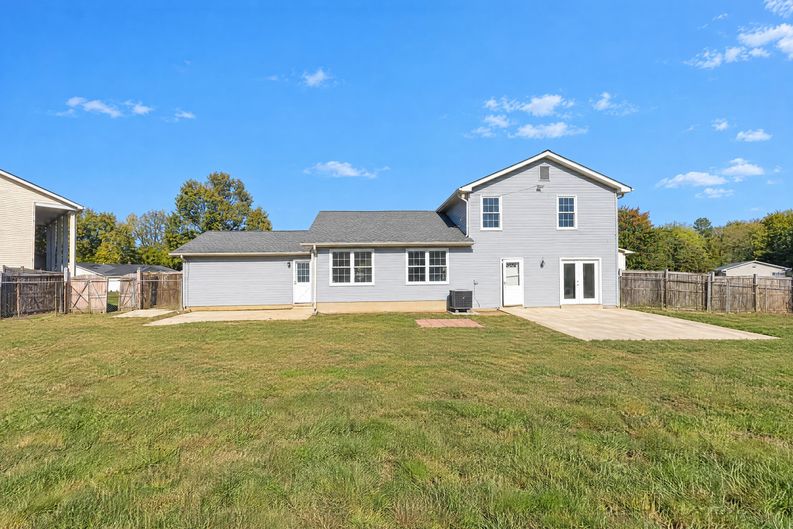 Photo 5 of 19 of 12801 Peachleaf Ct, Upper Marlboro, MD