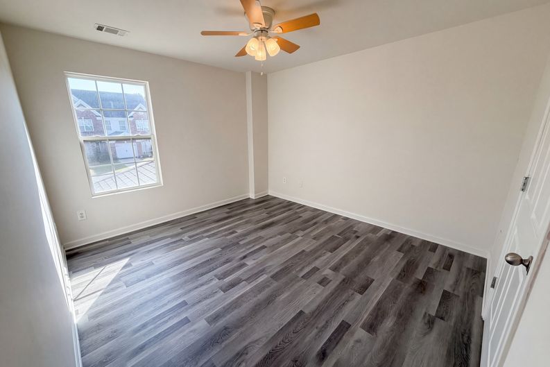 Photo 4 of 27 of 474 Village Way, Loganville, GA