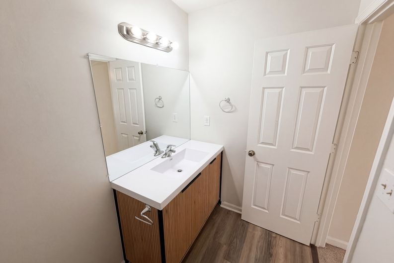 Photo 13 of 18 of 5003 Henson Dr SW, Mableton, GA