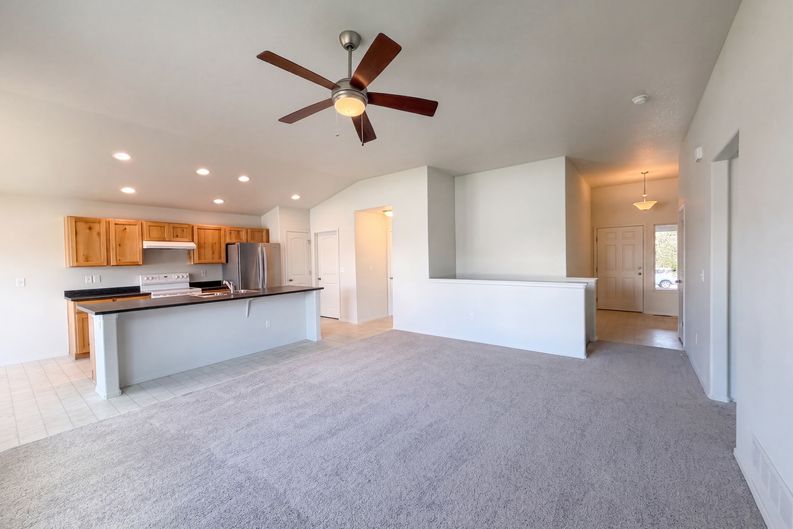 Photo 8 of 40 of 1542 Water Vista Ln, Windsor, CO