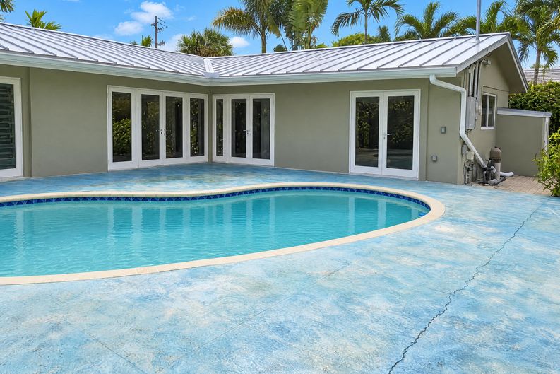 Photo 34 of 36 of 1825 NE 26th Dr, Wilton Manors, FL