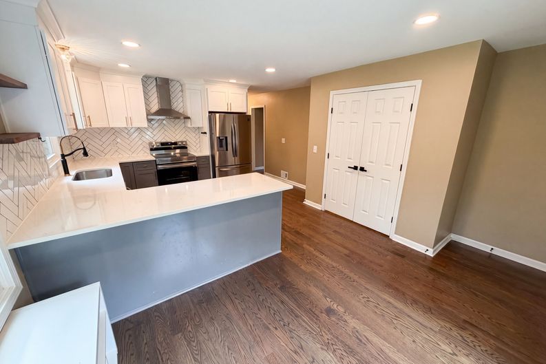 Photo 26 of 38 of 1772 Huntingford Dr, Marietta, GA