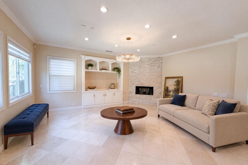 Photo 3 of 31 of 17109 Santa Cruz Ct, Yorba Linda, CA