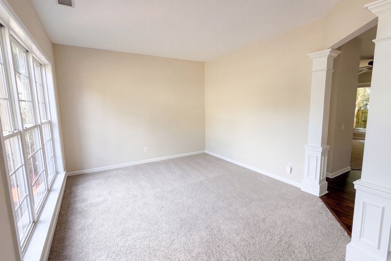 Photo 8 of 21 of 7744 Epping Forest Dr, Huntersville, NC