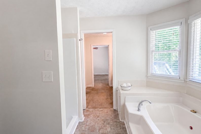 Photo 15 of 22 of 213 Carl Parker Rd, Hampton, GA