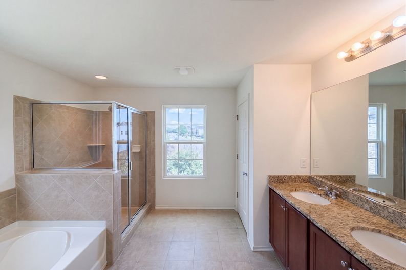 Photo 14 of 35 of 4732 Lonnie Dr, Rolesville, NC