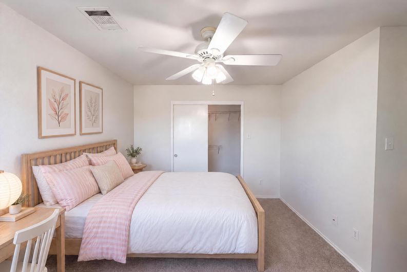 Photo 13 of 29 of 11521 Melstone Dr, Manor, TX