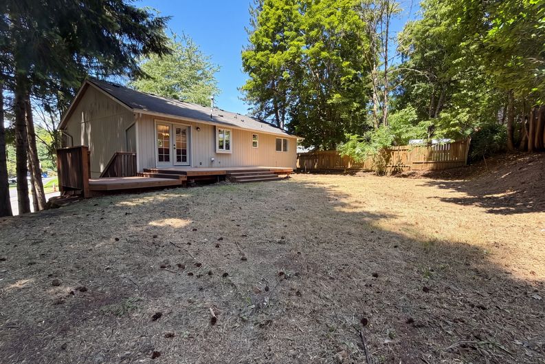 Photo 5 of 17 of 37685 Sandy Heights St, Sandy, OR