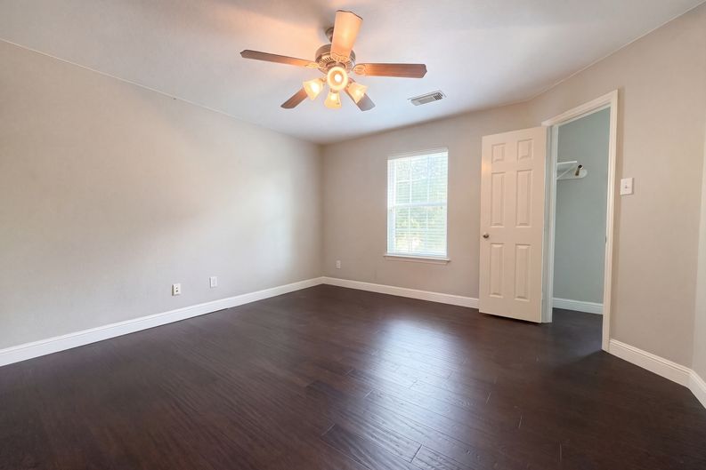 Photo 19 of 29 of 7002 Crockett Ridge Dr, Richmond, TX