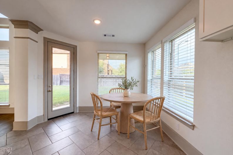 Photo 10 of 24 of 6702 Terania Cir, Katy, TX